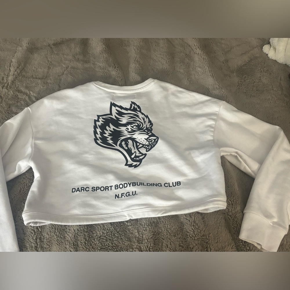 Darc Sport White Cropped Sweatshirt with Black wolves logo adjustable waist M